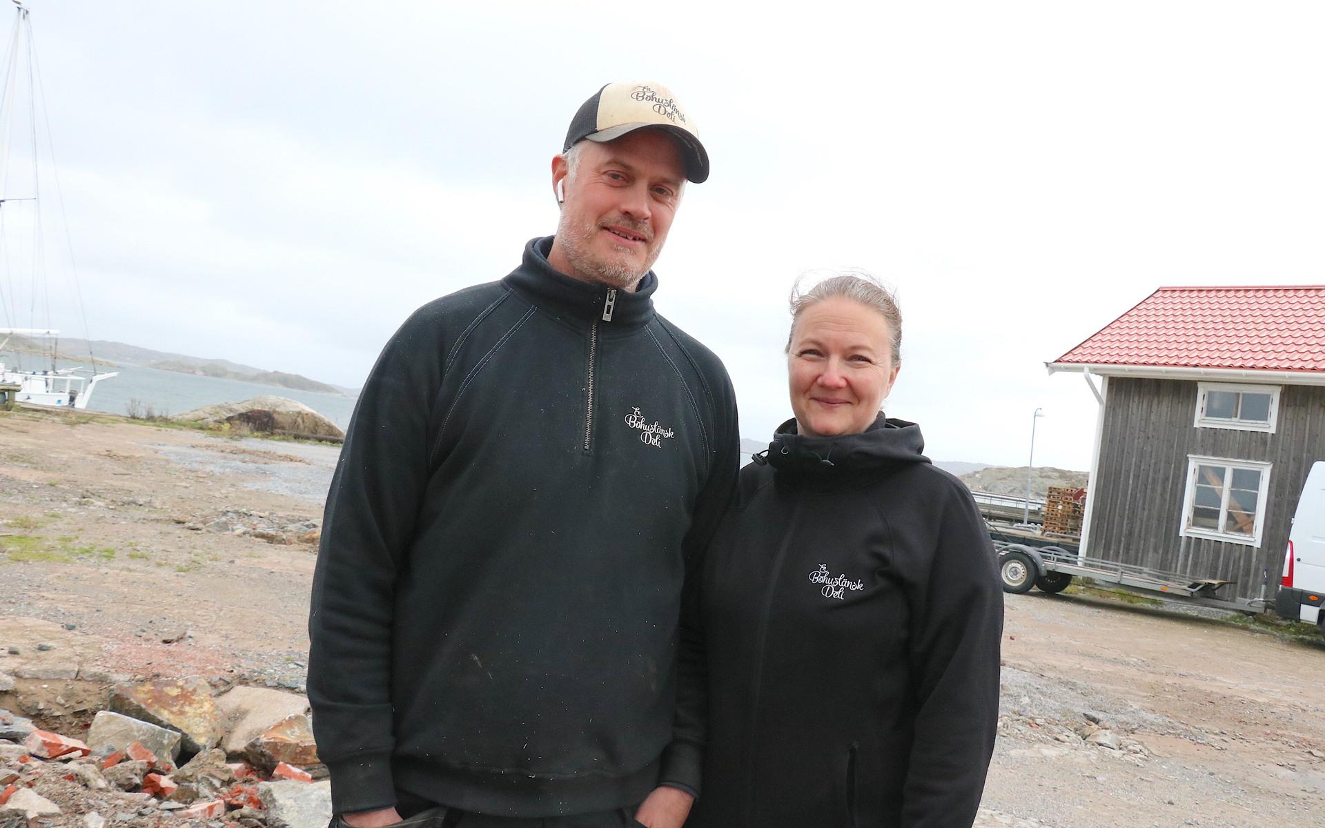 Niklas och Maria Krafft planerar att bygga Skärgårdsverket i Tuvesvik. På planen intill fårhuset ska det i februari 2023 finnas en byggnad med restaurang, fiskberedning och bageri. 