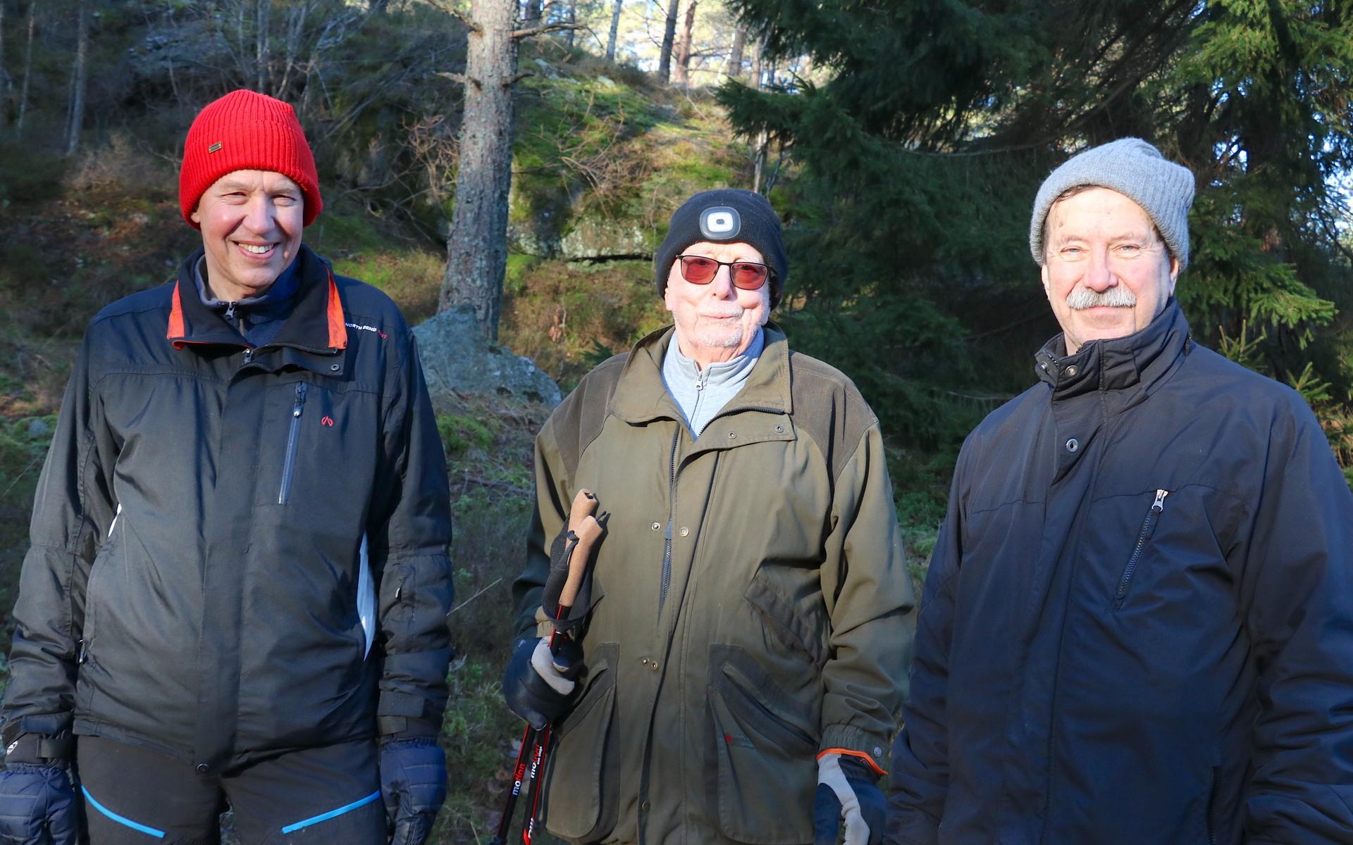 Thommy Jakobsson, Bosse Andersson och Tage Berntsson har inventerat ett tusental tops och grunder på Orust. 