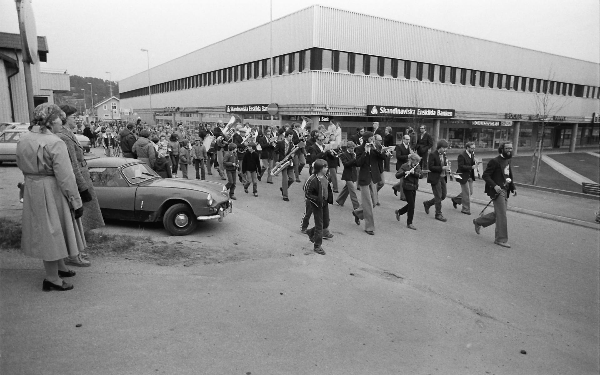 Valborgsfirande i Stenungsund 1980.