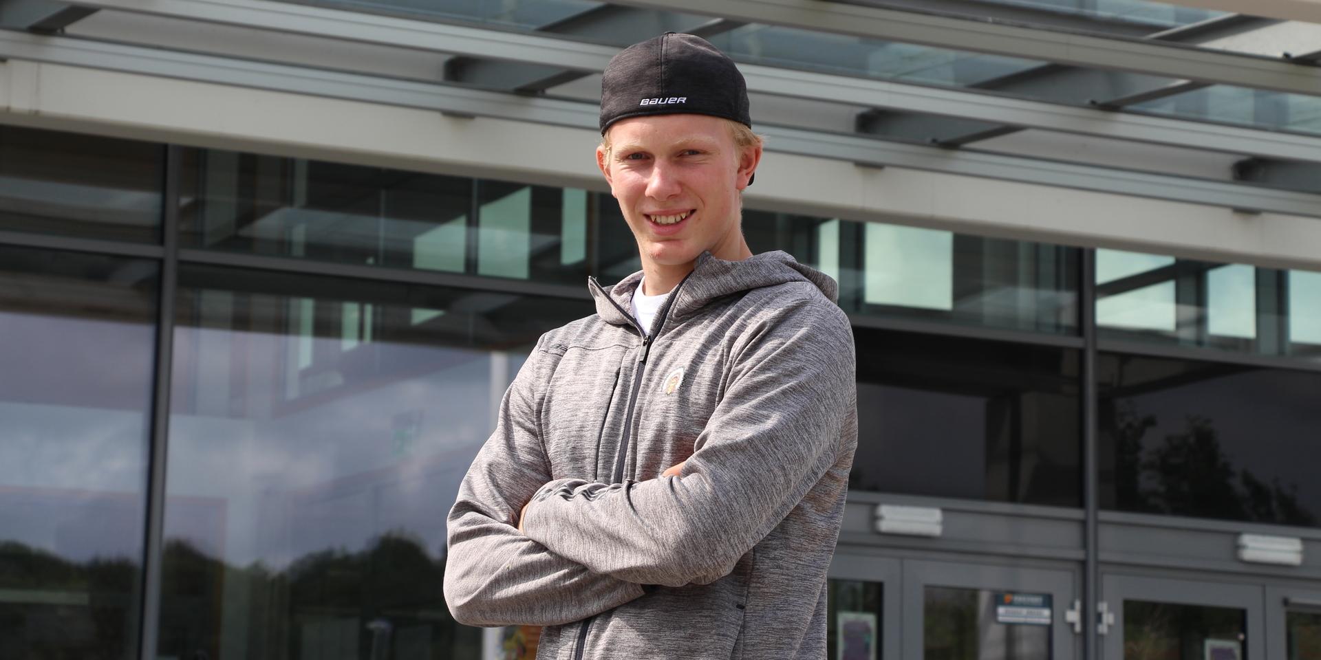 Otto Stenberg åker med Tre Kronors team 18 på läger – redan som 16-åring.