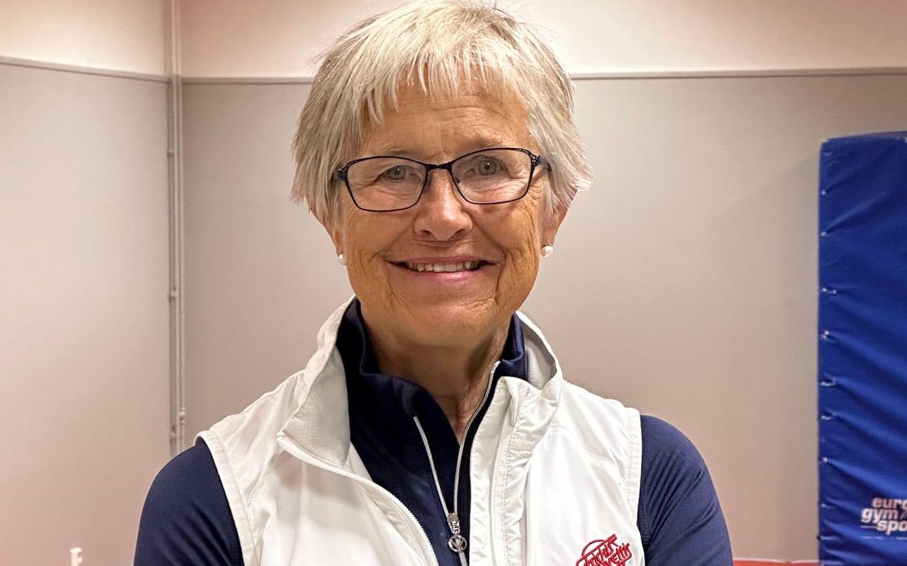 Ulla Hultén är en av flera deltagare i en den falltrygghetskurs som Stenungsunds Judoklubb genomför hösten 2022.