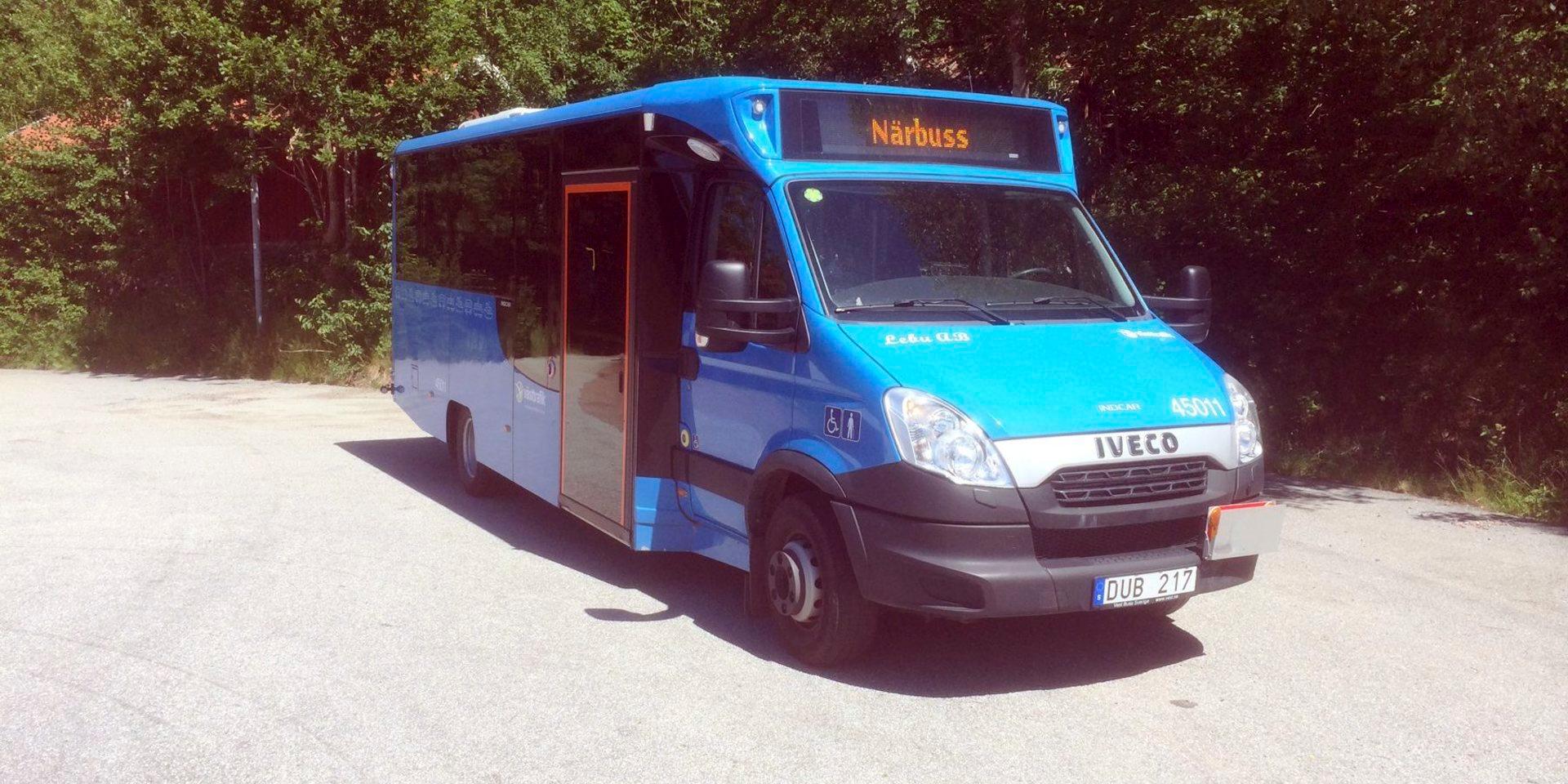 Bussen som stals från Tjörns omnibustrafik är en så kallad närbuss som används för närtrafik över hela Tjörn. Bussen på bilden är dock en annan en den nu återfunna stulna bussen.