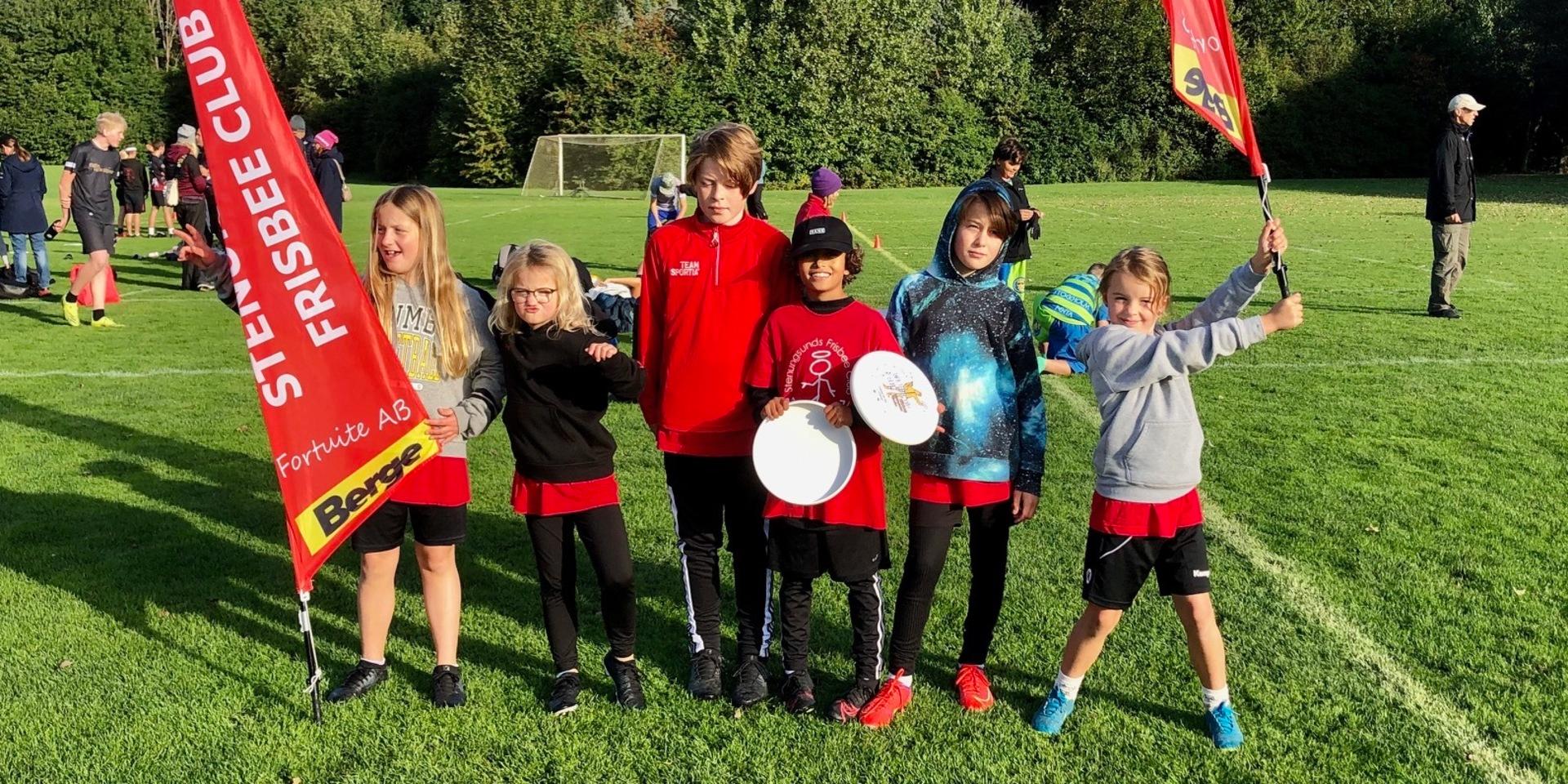 Det yngre laget från Stenungsunds Frisbee Club tog hem fair play-priset.