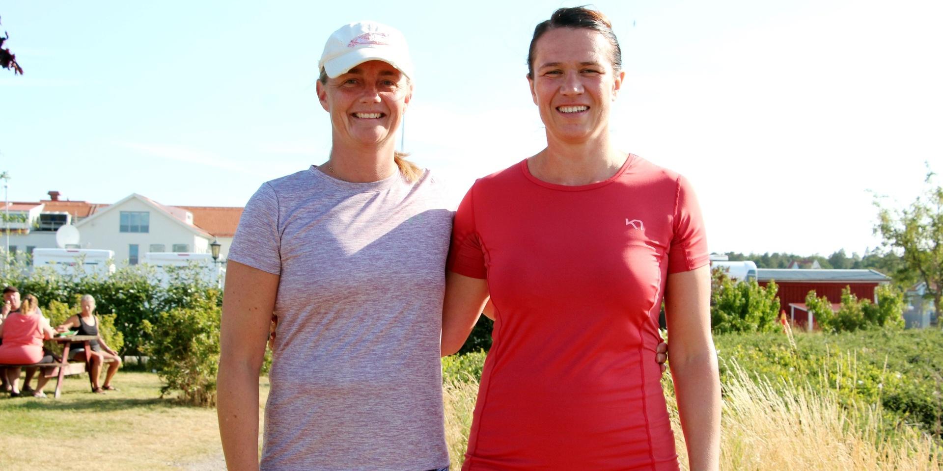 Margareta Gullmar och Diana Sundström är inte medlemmar i klubben, men har kommit för att testa på SUP.