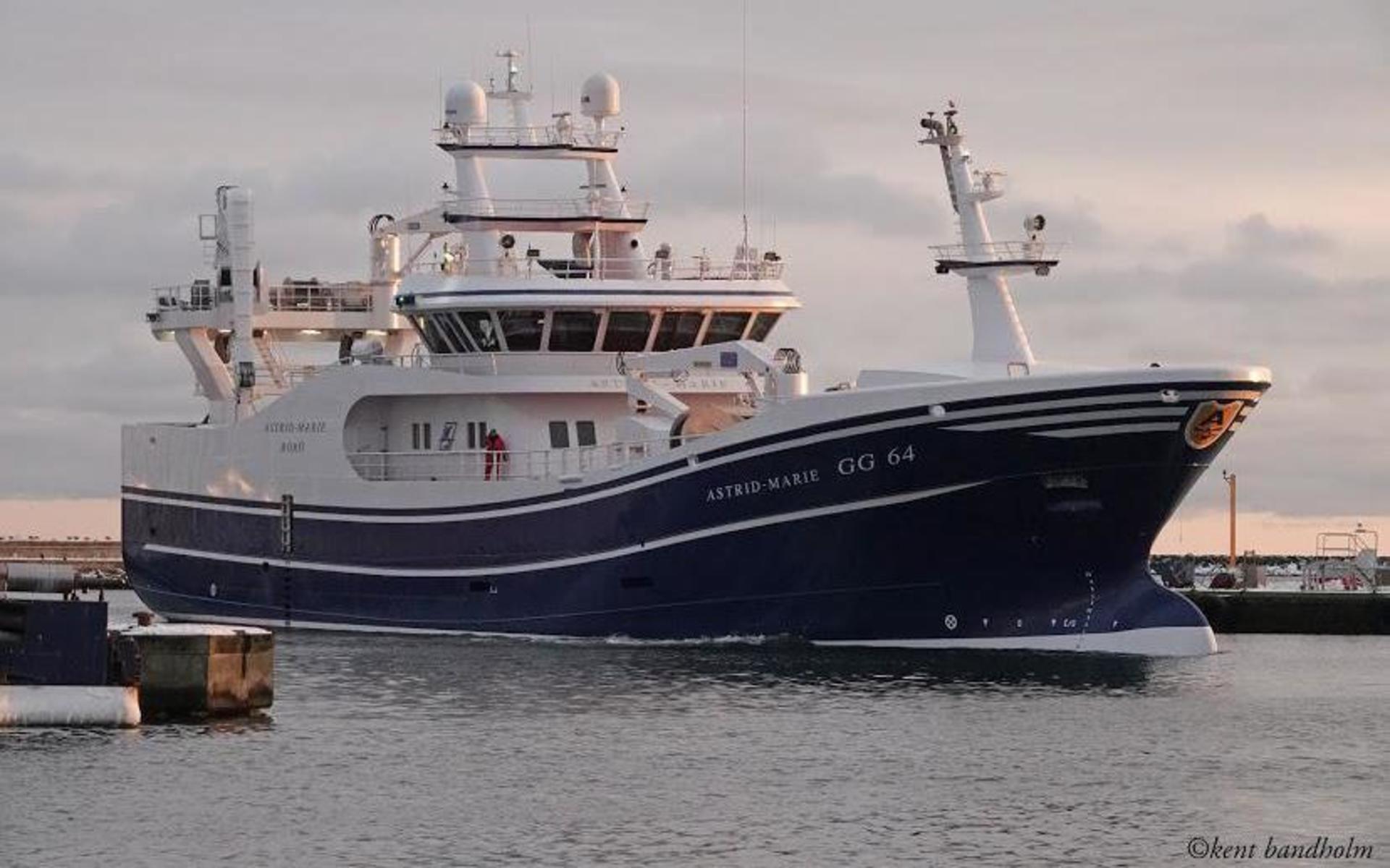 Första veckan i februari levererades Sveriges största fiskebåt till sin ägare.