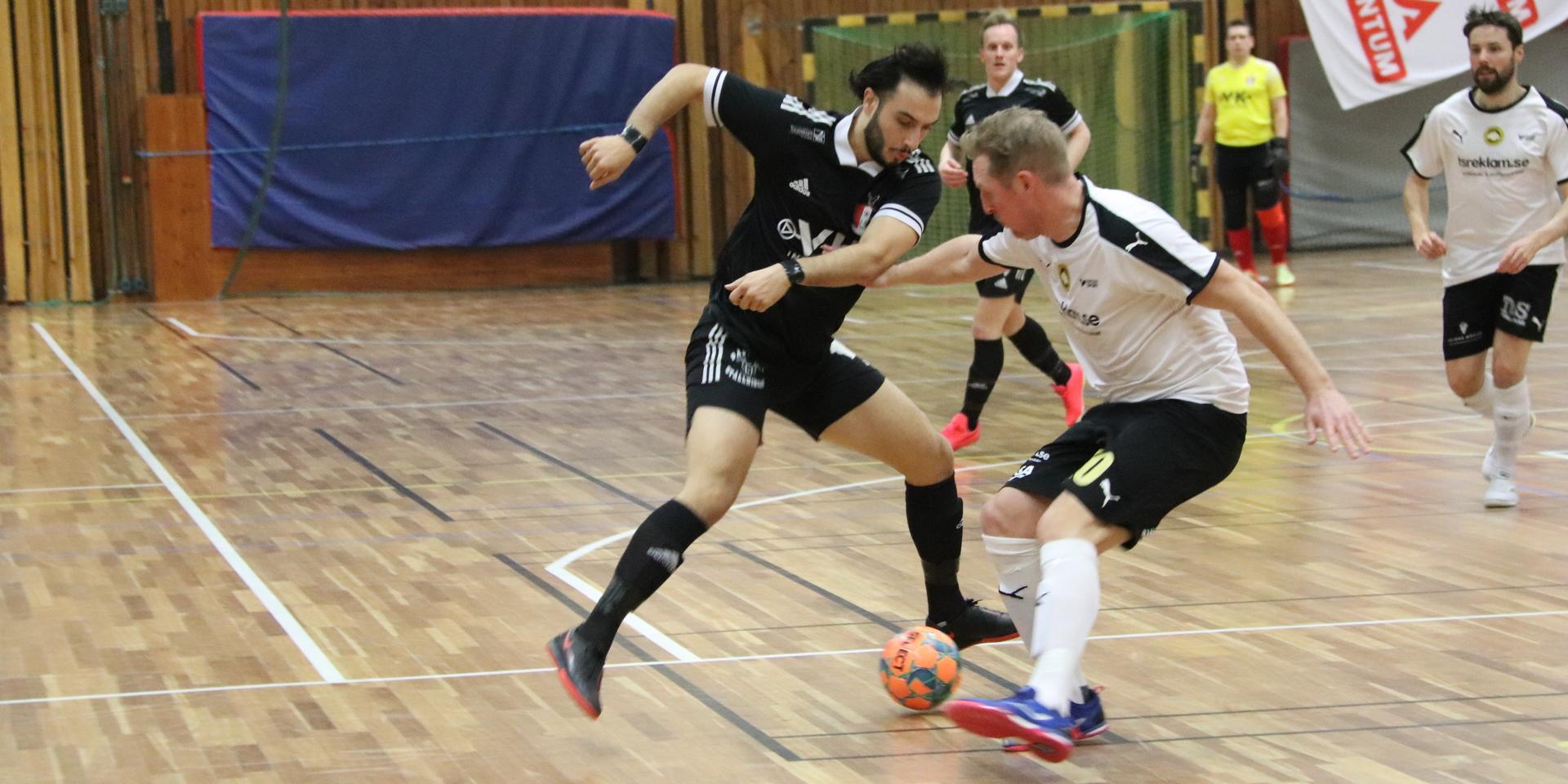 Ali Al-Habobi i en attack för Libertà futsal mot Örebro.