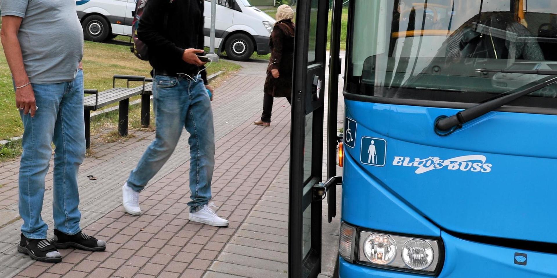 Ungdomar mellan 13 och 19 år på Tjörn föreslås få åka buss gratis året om.