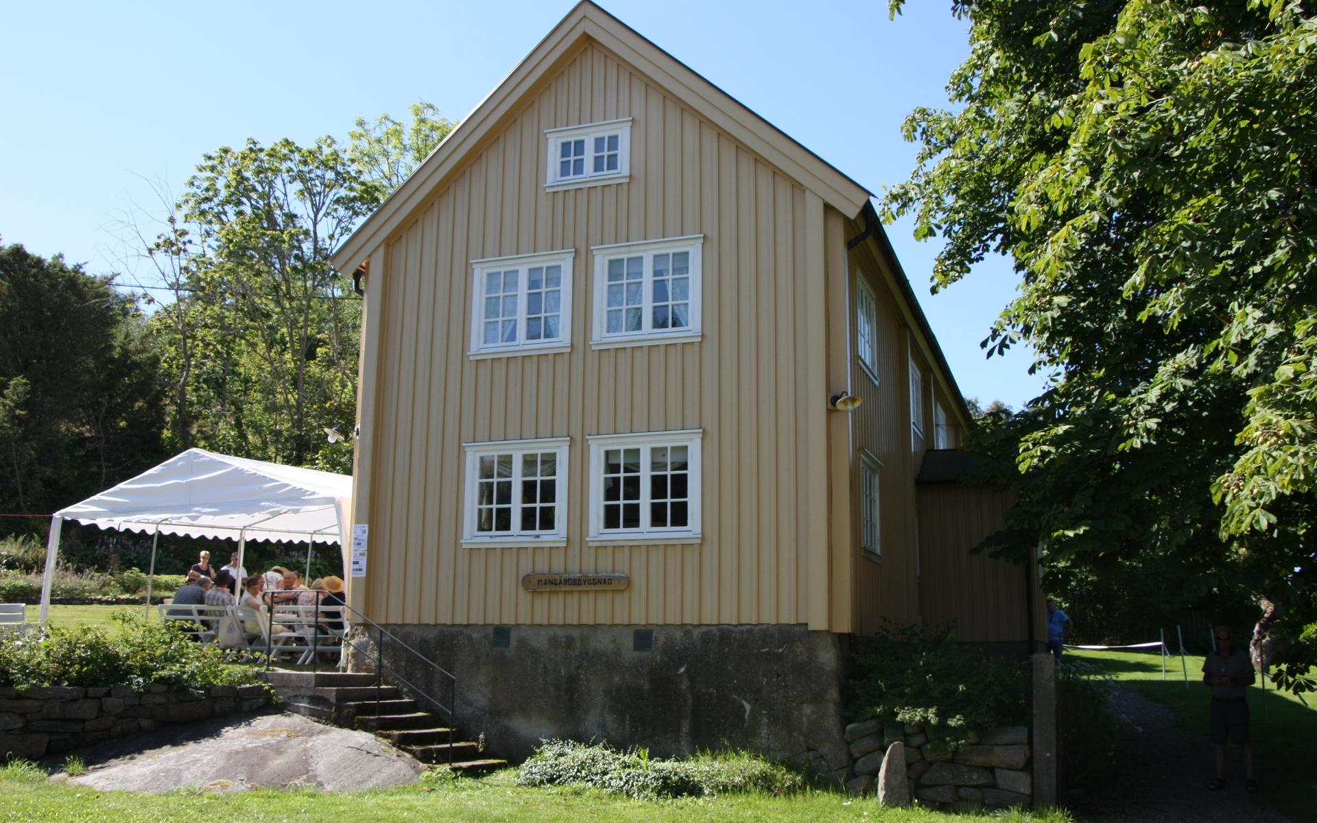 Säbygårdens mangårdsbyggnad är drygt 200 år och nästan oförändrad sedan den byggdes.