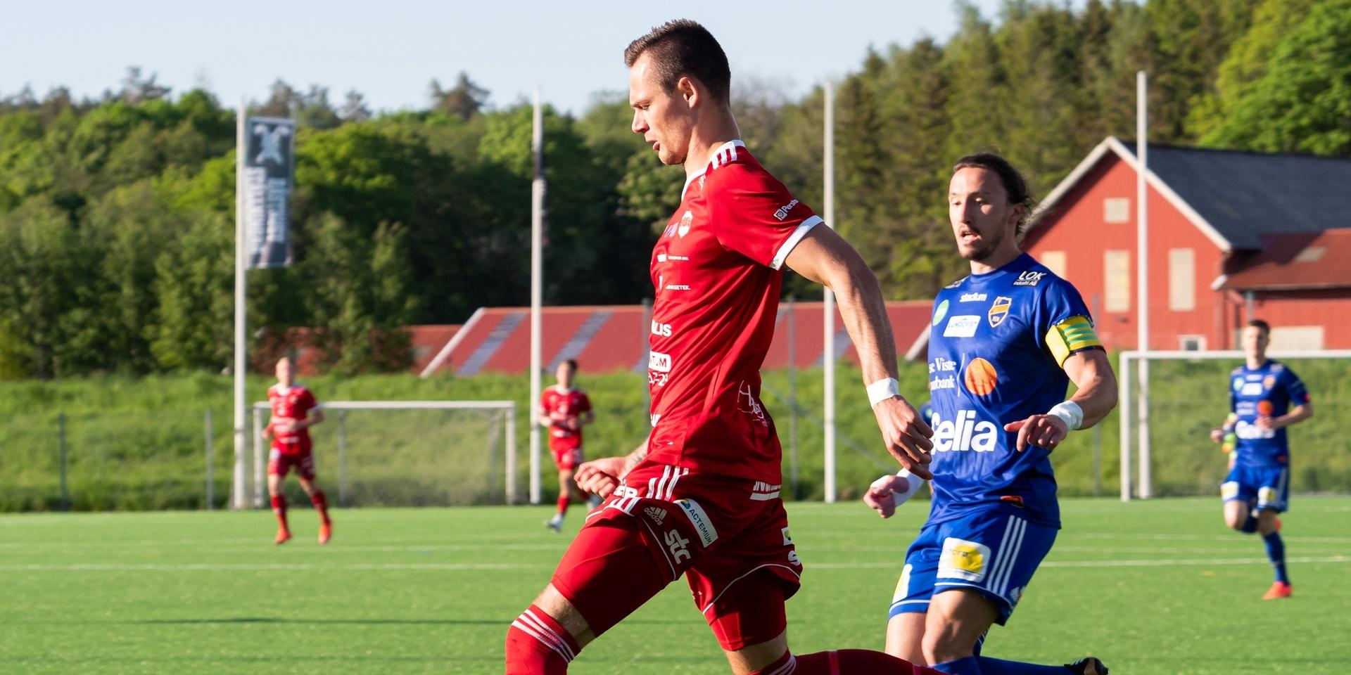 Gustav Kjellström i Stenungsunds IF gjorde sitt trettonde mål för säsongen när Sif vände och vann söndagens hemmafajt mot Lidköpings FK med 4–3.