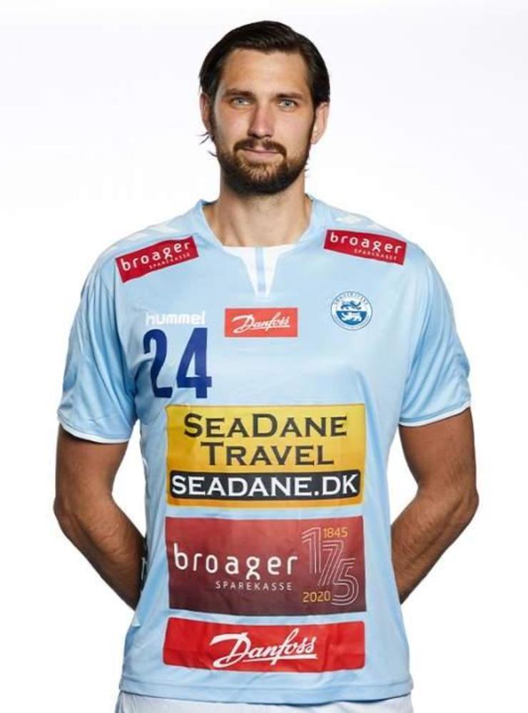 Marcus spelar den här säsongen med danska laget SönderjyskE.