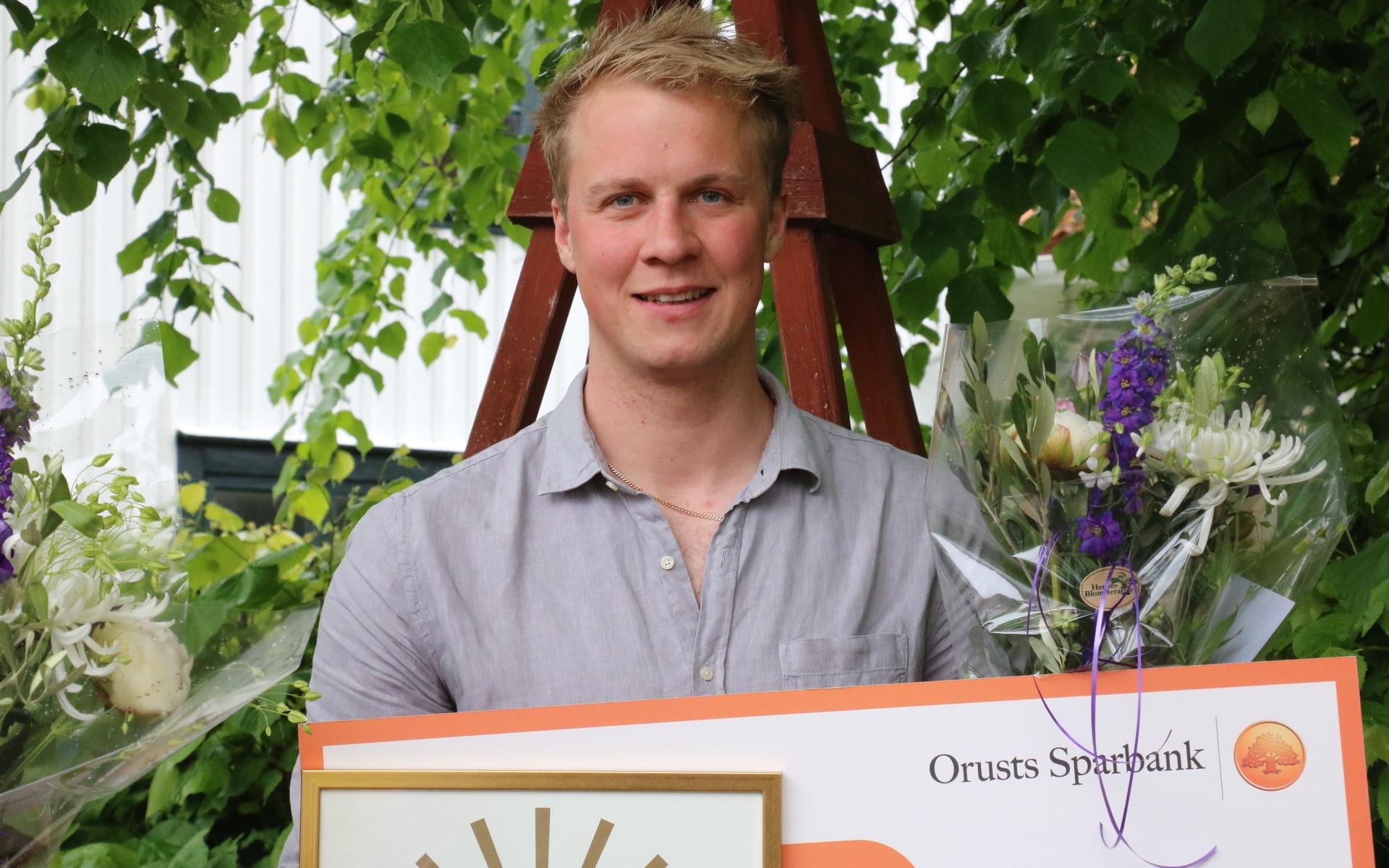 Timmy Kjellberg som driver Kjellbergson Byggnads AB, är årets unga företagare på Orust-