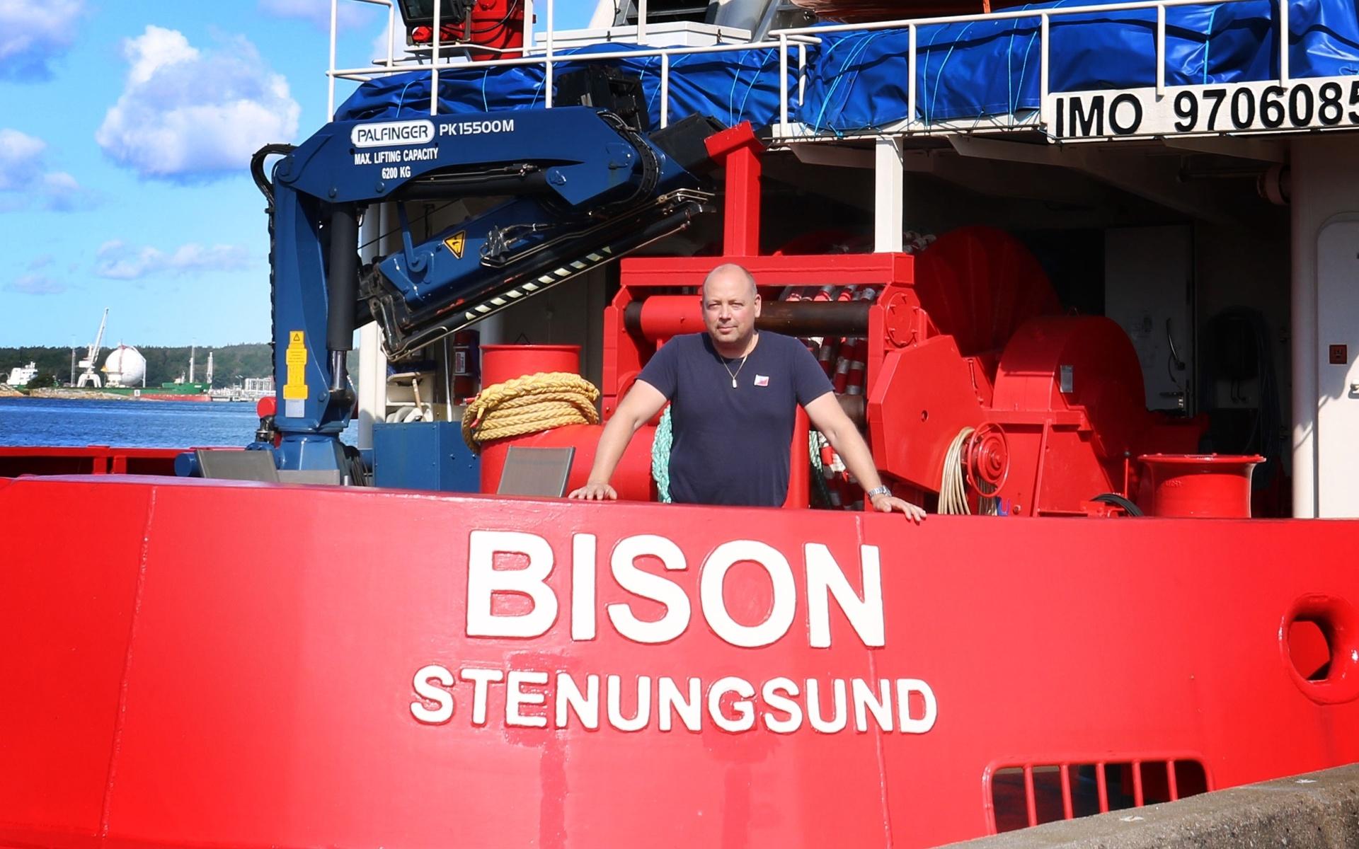 Bogserbåten bison ägs av ett norskt rederi, men år under svenskt flagg. Hon är i dagsläget den starkaste bogserbåten i Sverige. 
