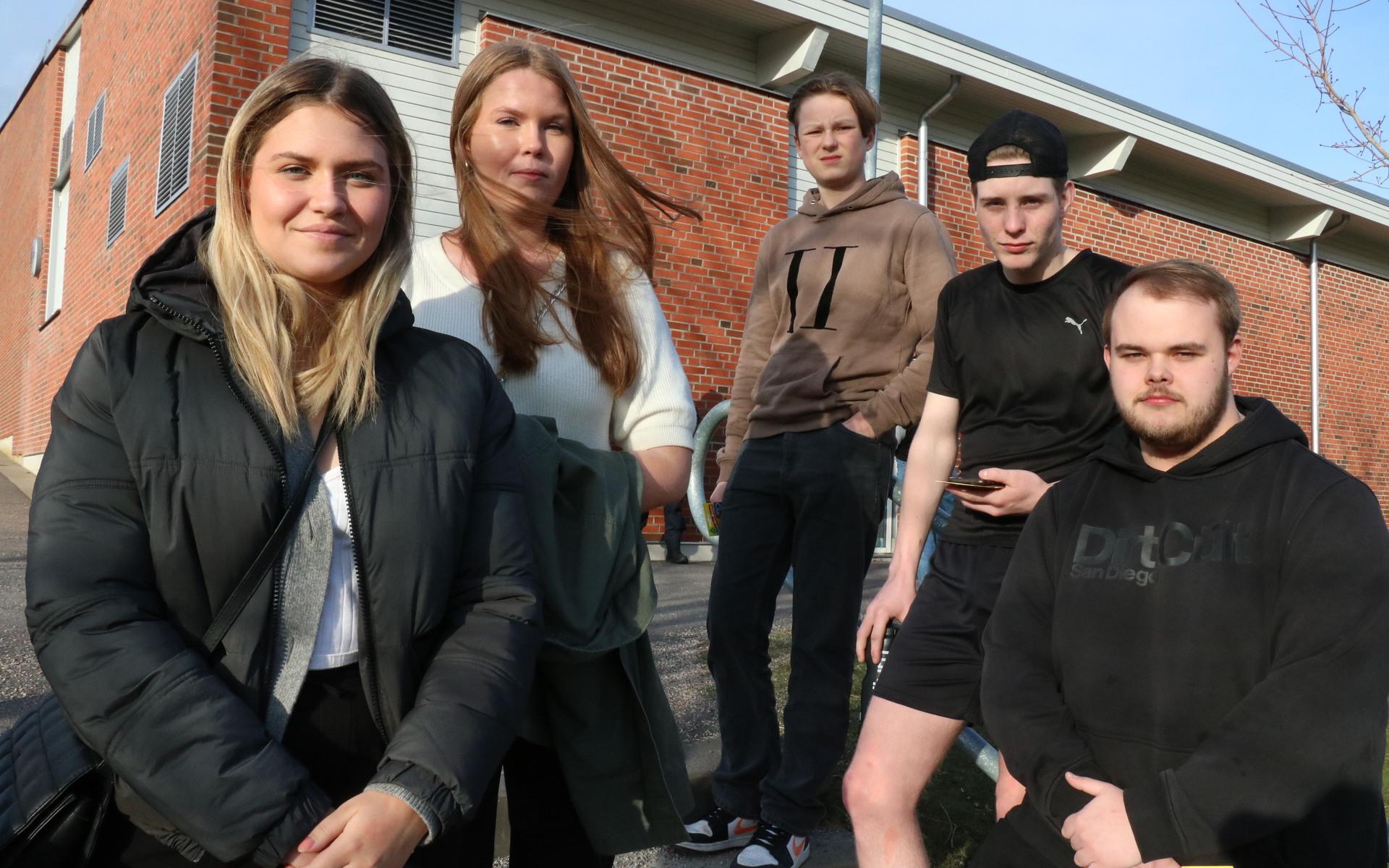 Ida Walberg, Estelle Sundlöf, Ludvig Fransson, Melvin Lyrhem och Emil Andersson har alla svarat på den enkät som STO-kommunerna i samarbete med polisen delade ut under vintern. 