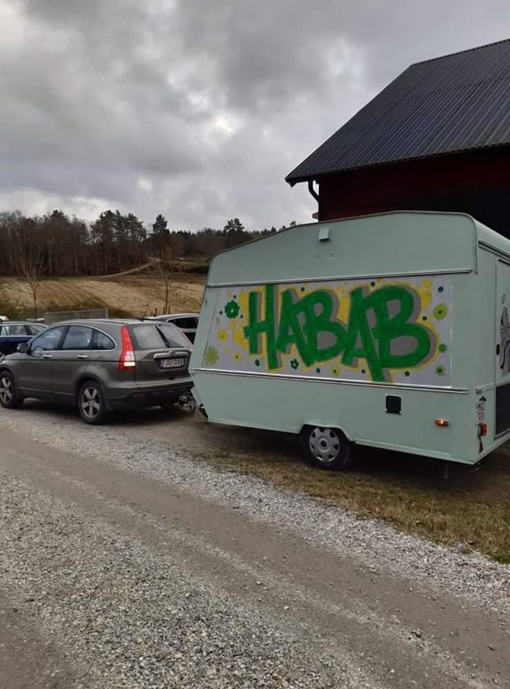 Habab Family har en Foodtruck där de kommer att sälja Habab vid olika festivaler och events. 