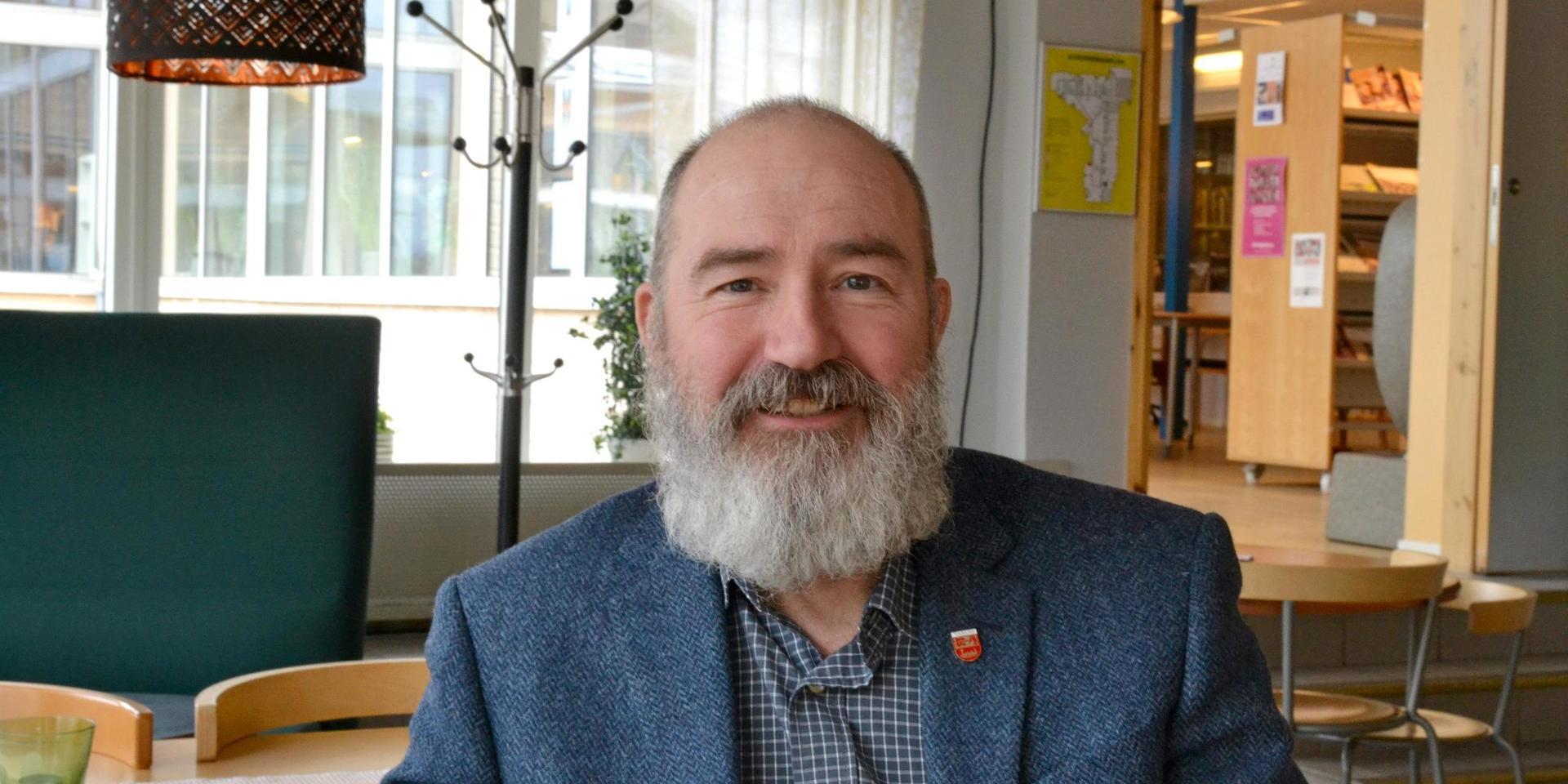 Leif Buller, rektor på Skärhamns skola, säger att eleverna får en mer kvalificerad undervisning med de förändringar som nu görs.