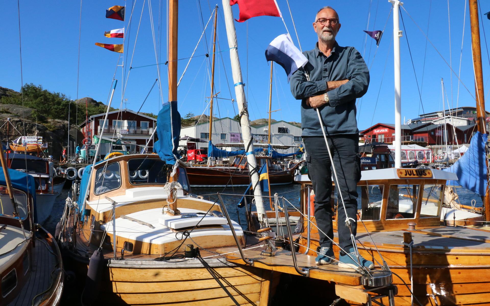 Bengt Alvén från Orust har medverkat vid träbåtsfestivalen flera gånger tidigare, med sin Hulda som är byggd 1970 i Kungsviken. 