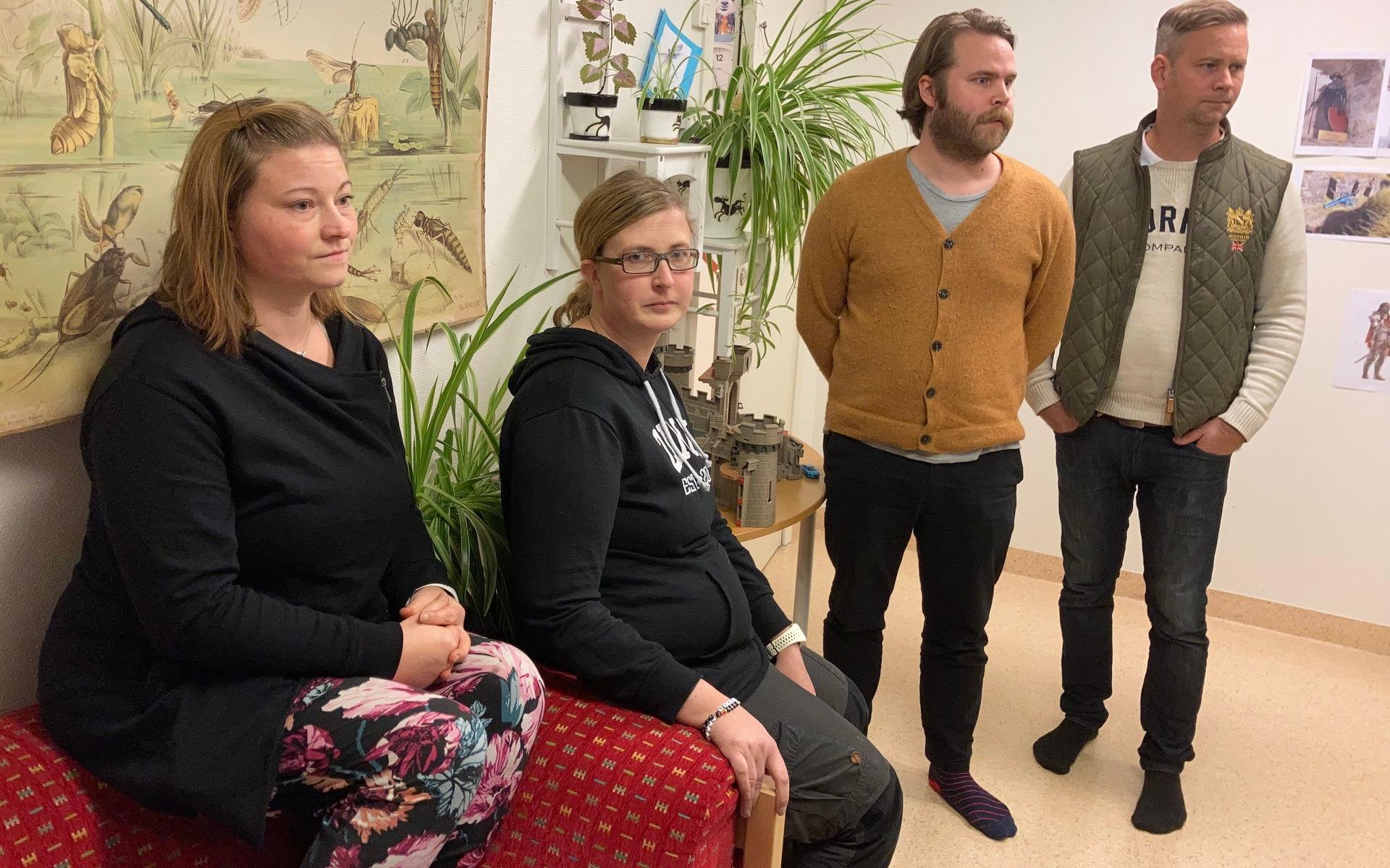 Lisa Sköldén, Malin Rasmusson, Tobias Fransson, ordförande för Ucklums föräldraförening och Christian Ottosson kämpar för ett få till en bra övergång för sina barn när de ska börja mellanstadiet.