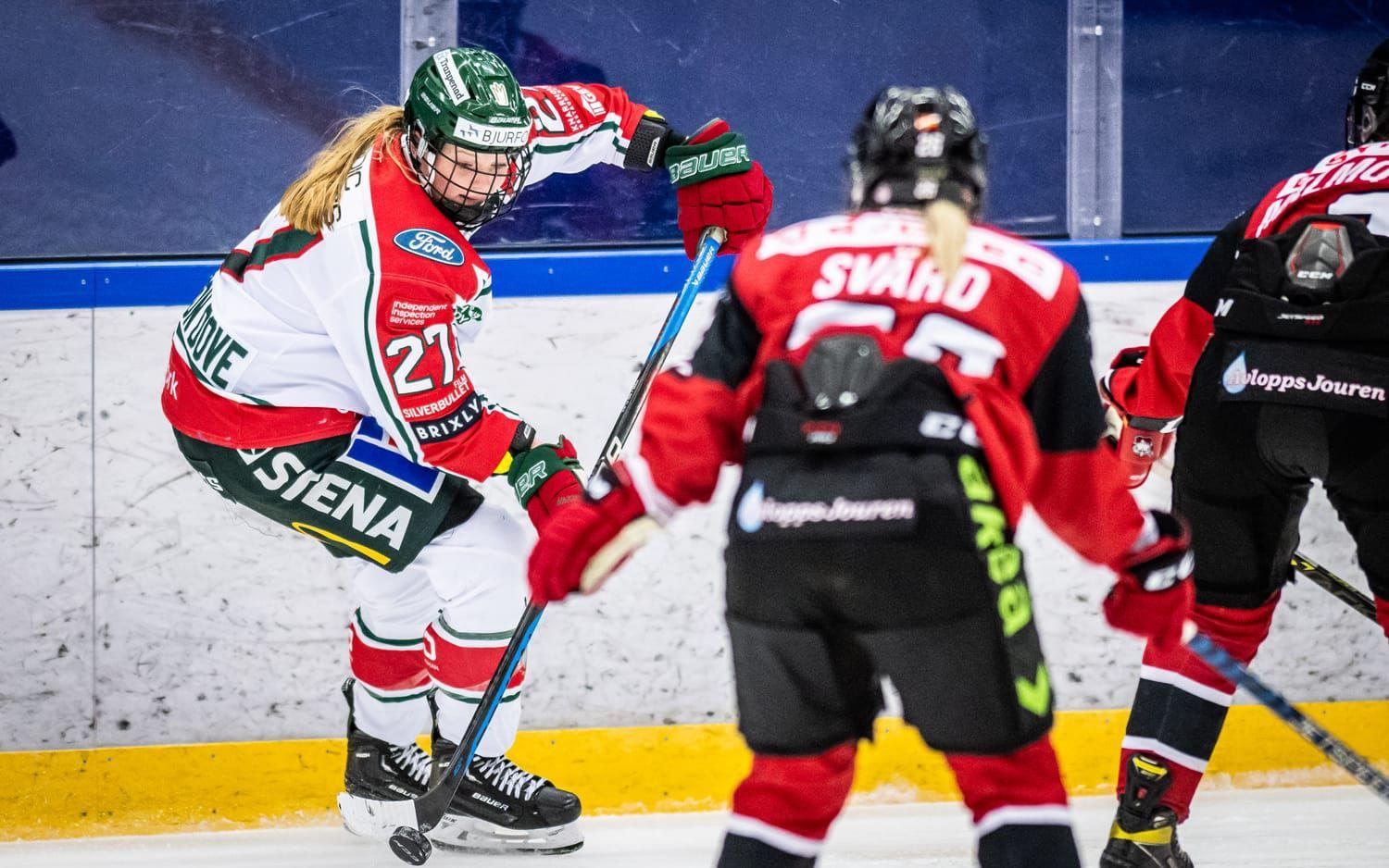 Rönnängsfostrade Linnéa Pettersson Dove debuterade för Frölunda HC.